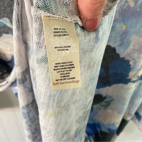 Soft Surroundings Summer Sweater XS S 3/4 Sleeve Floral Watercolor Asymmetric - Picture 8 of 11